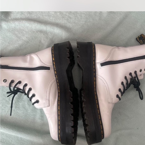 Dr. Martens Black and White Combat Boots with Air-Cushioned Sole - Picture 4 of 6